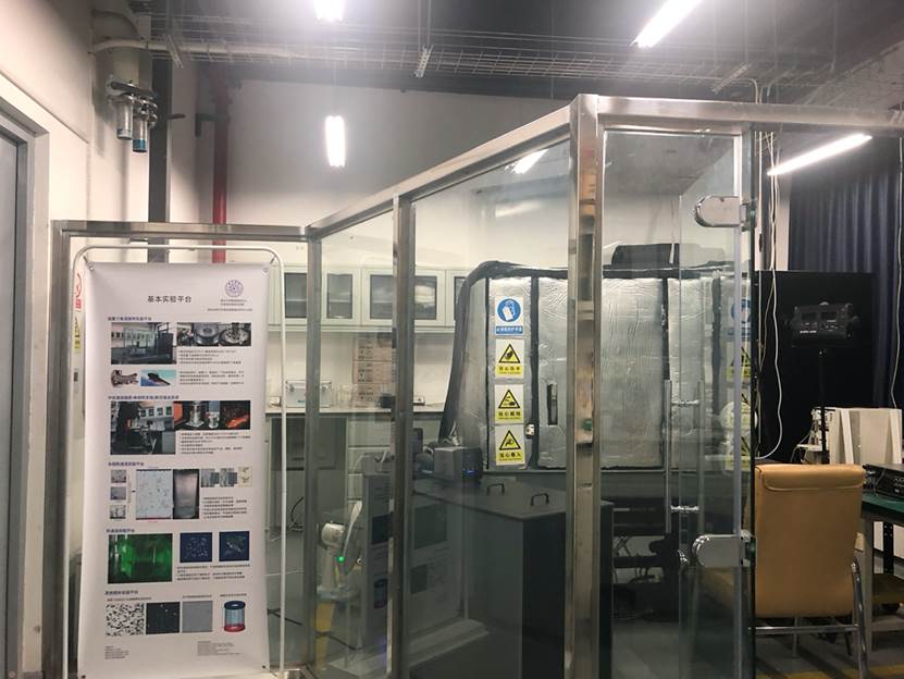 房间里的冰箱 AI 生成的内容可能不正确。